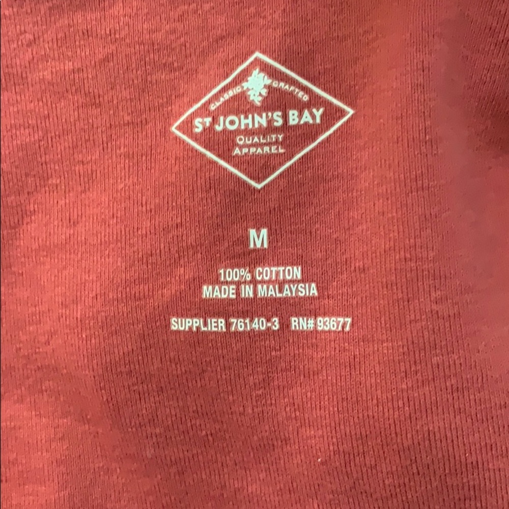 3/4 sleeve v neck top - Picture 2 of 2